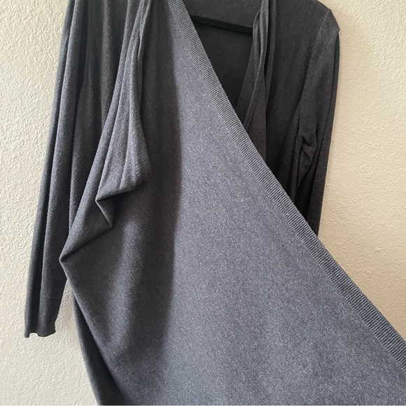 Old Navy woman cardigan Medium draped open front gray long maternity cowl neck - Picture 7 of 9